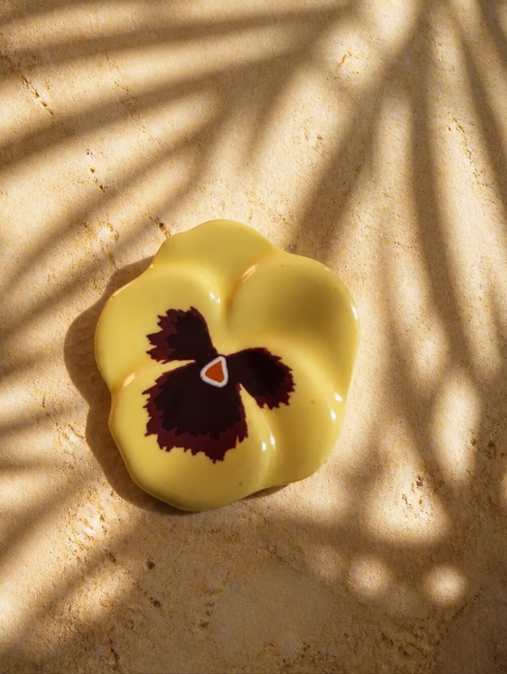 Vintage 1981 Avon Porcelain Pansy Pin.